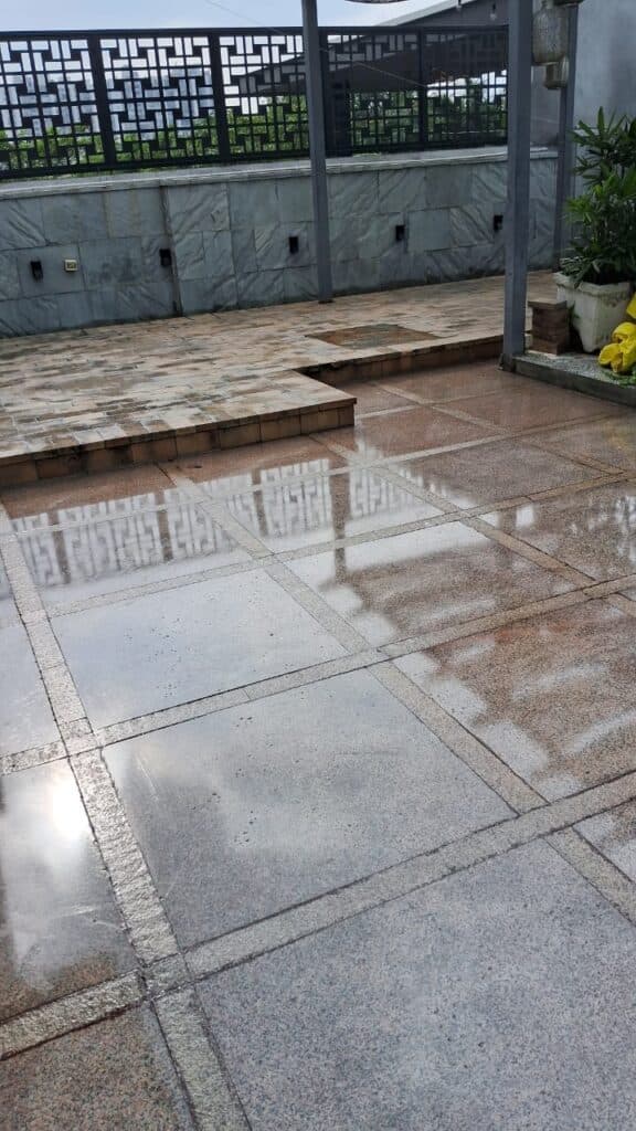 Transparent PU Coating in Delhi Metro Station | SV Technocrats